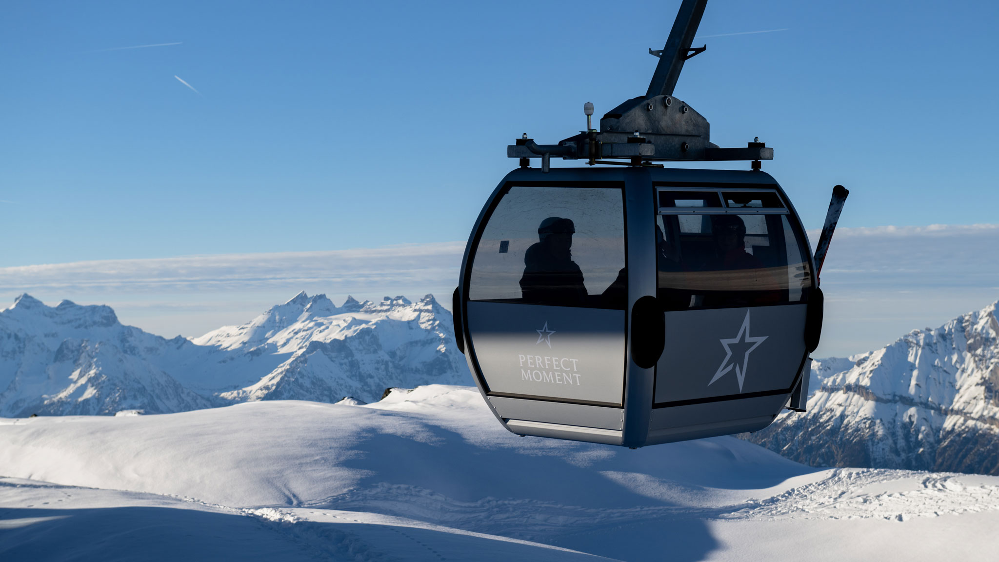 16-9_AW23_OOH_Verbier
