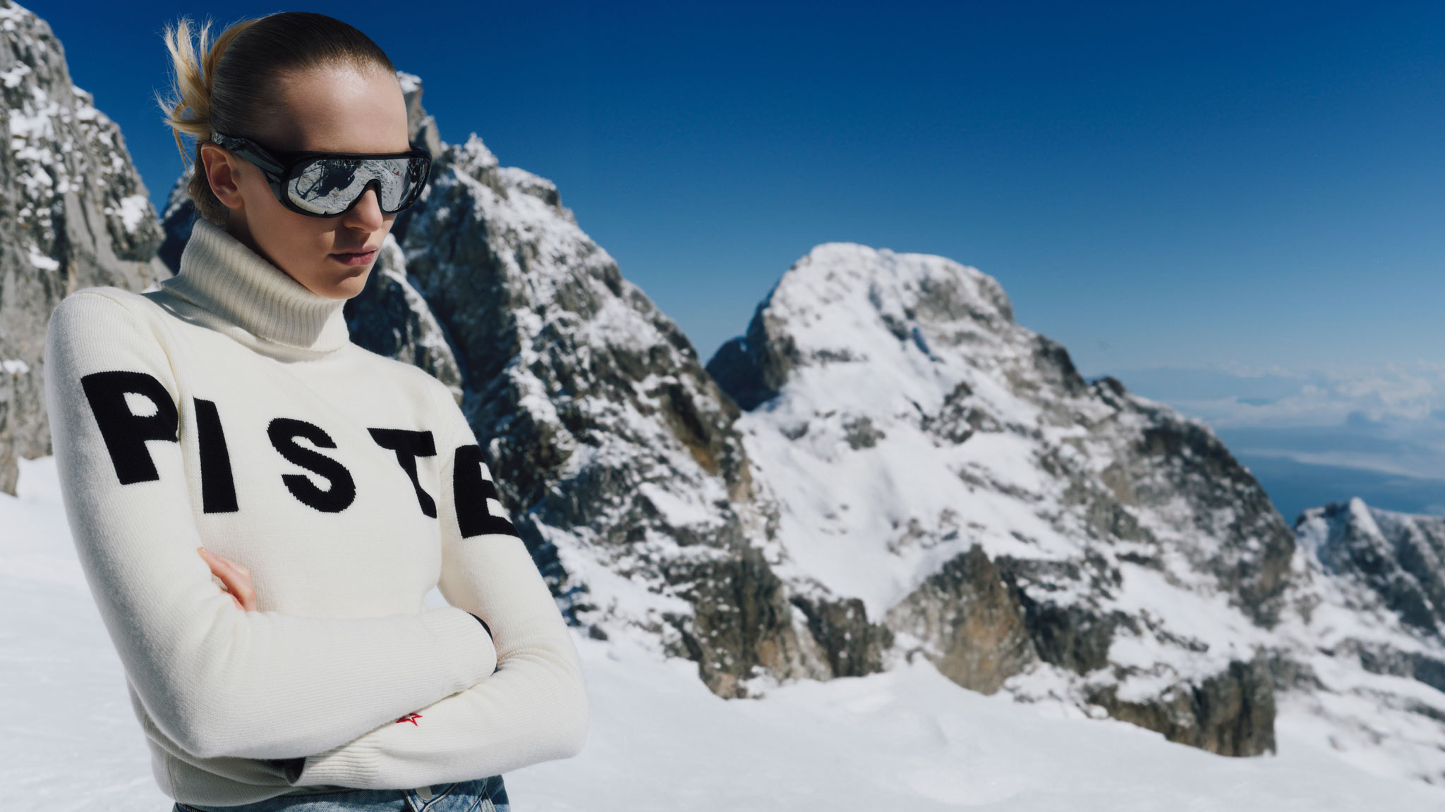 Luxury Ski Wear & Fashionable Ski Clothes | Perfect Moment US