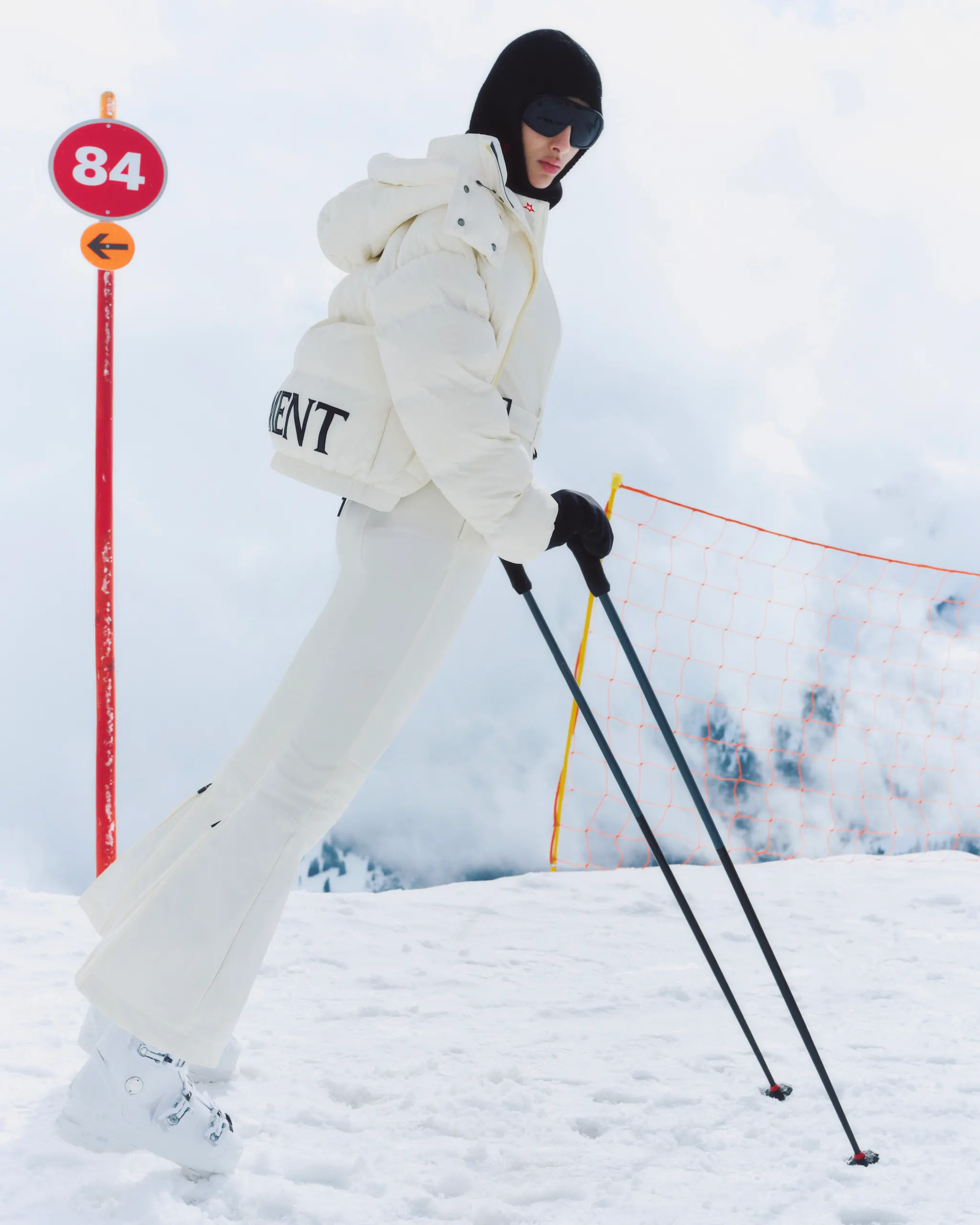 【タイムセール】PERFECT MOMENT スキーウェア Mサイズ ホワイト Be First to Shop the Sale | Perfect Moment